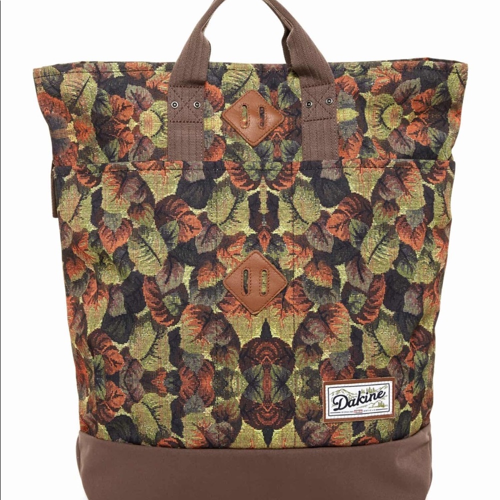 Dakine Traverse Tote. Like new.